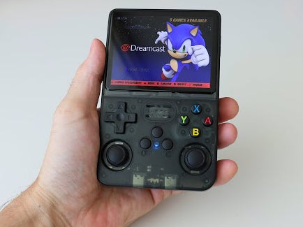 Consolă Portabilă R36S